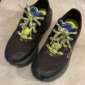 Craft running shoes